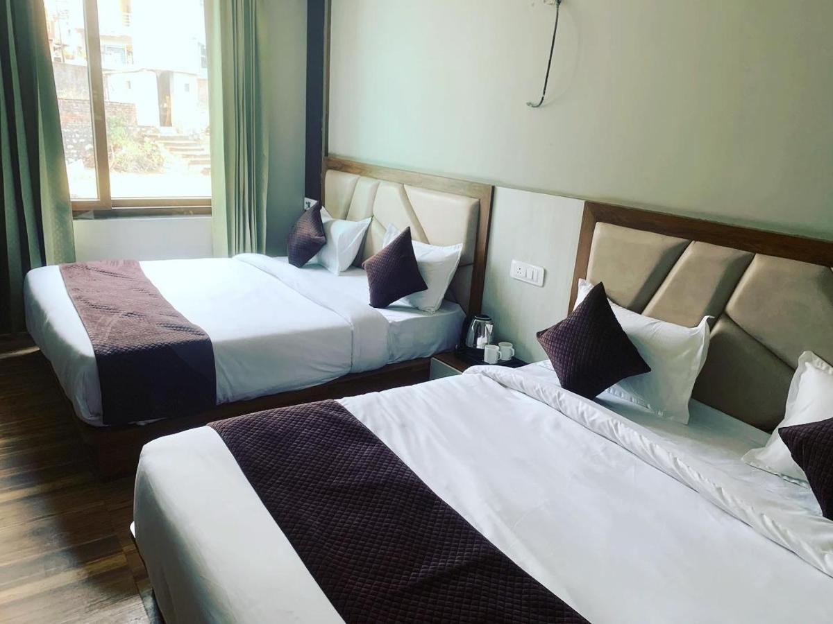 Hotel & Hostel Vimal Ganga ริชิเคช ภายนอก รูปภาพ