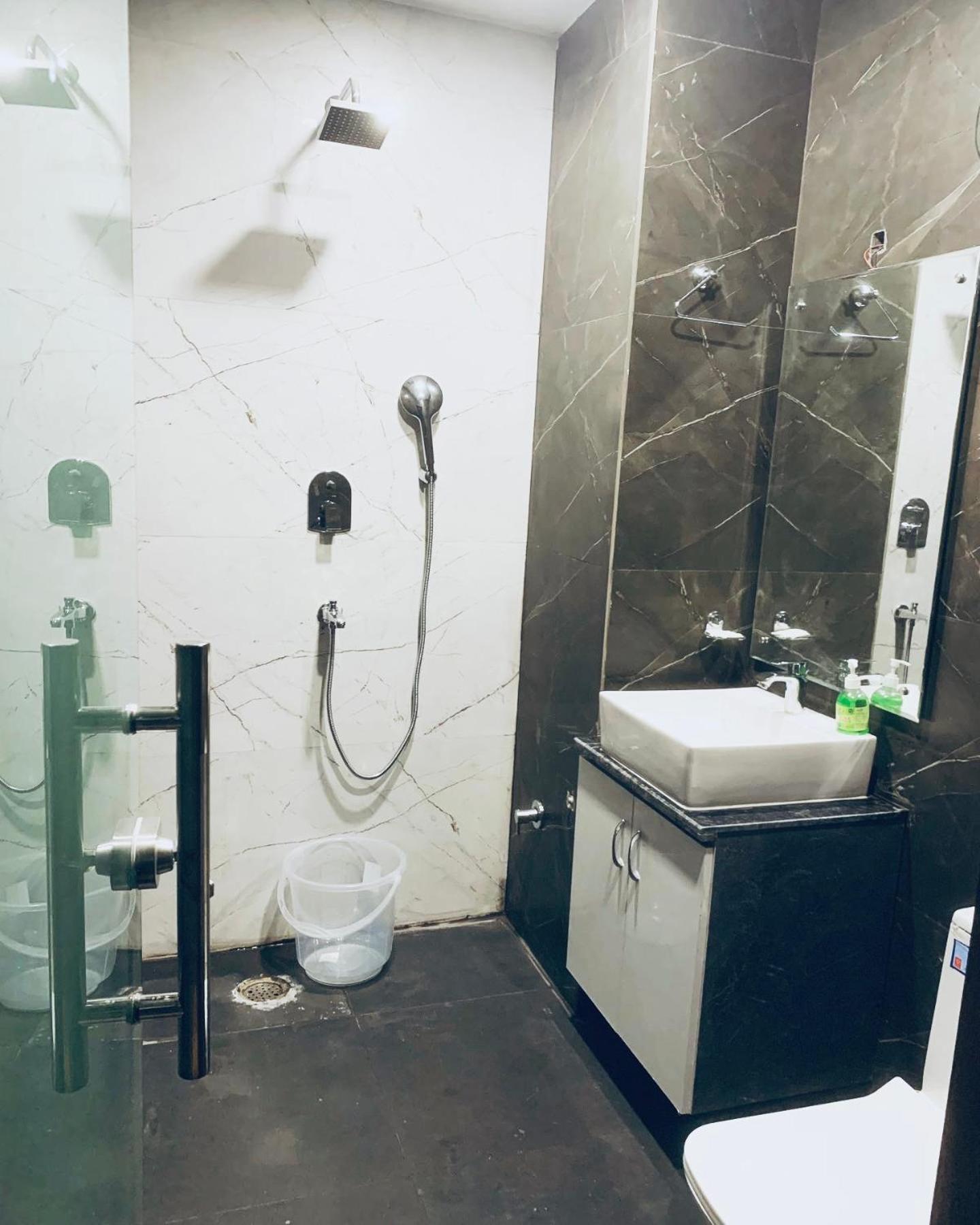 Hotel & Hostel Vimal Ganga ริชิเคช ภายนอก รูปภาพ
