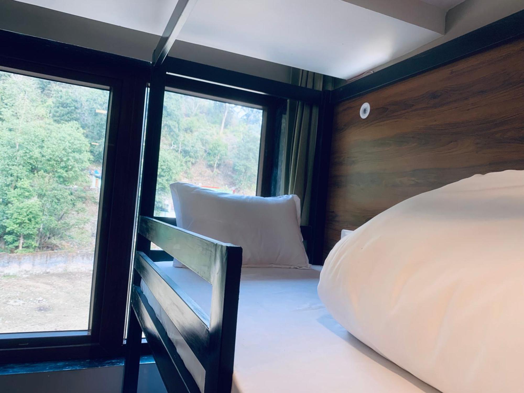 Hotel & Hostel Vimal Ganga ริชิเคช ภายนอก รูปภาพ