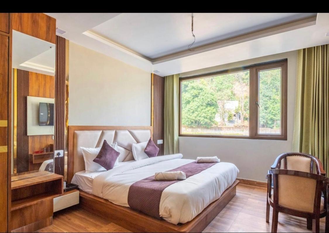 Hotel & Hostel Vimal Ganga ริชิเคช ภายนอก รูปภาพ