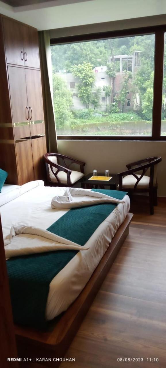 Hotel & Hostel Vimal Ganga ริชิเคช ภายนอก รูปภาพ