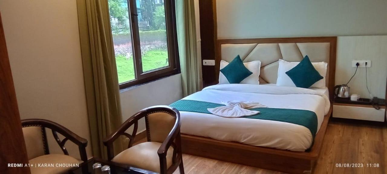 Hotel & Hostel Vimal Ganga ริชิเคช ภายนอก รูปภาพ